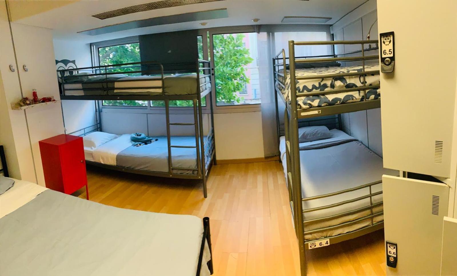 Corujinha Hostel Лиссабон Экстерьер фото
