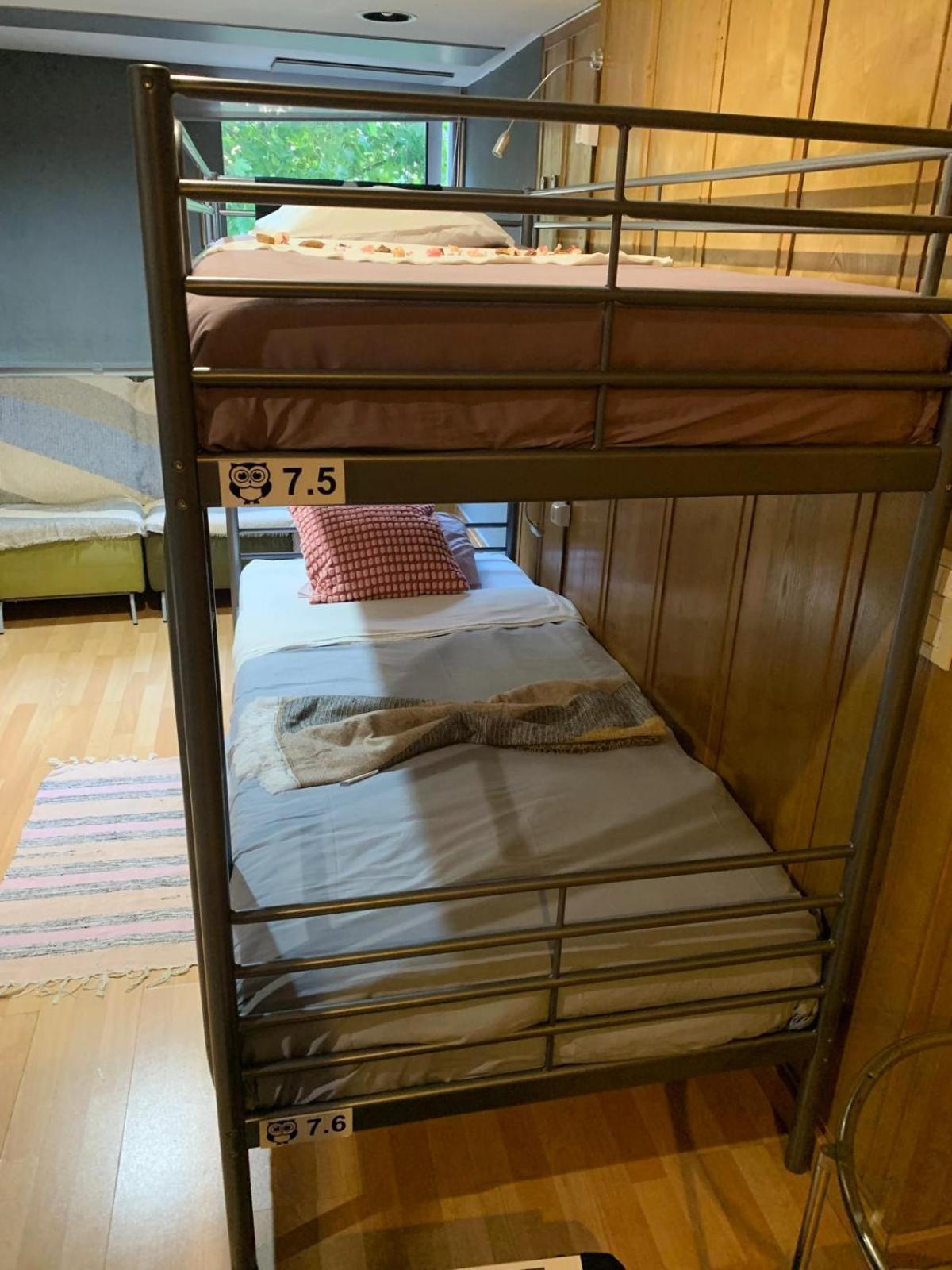 Corujinha Hostel Лиссабон Экстерьер фото