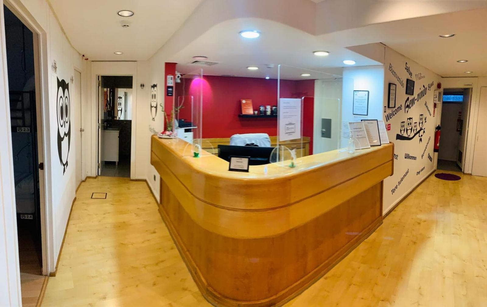 Corujinha Hostel Лиссабон Экстерьер фото