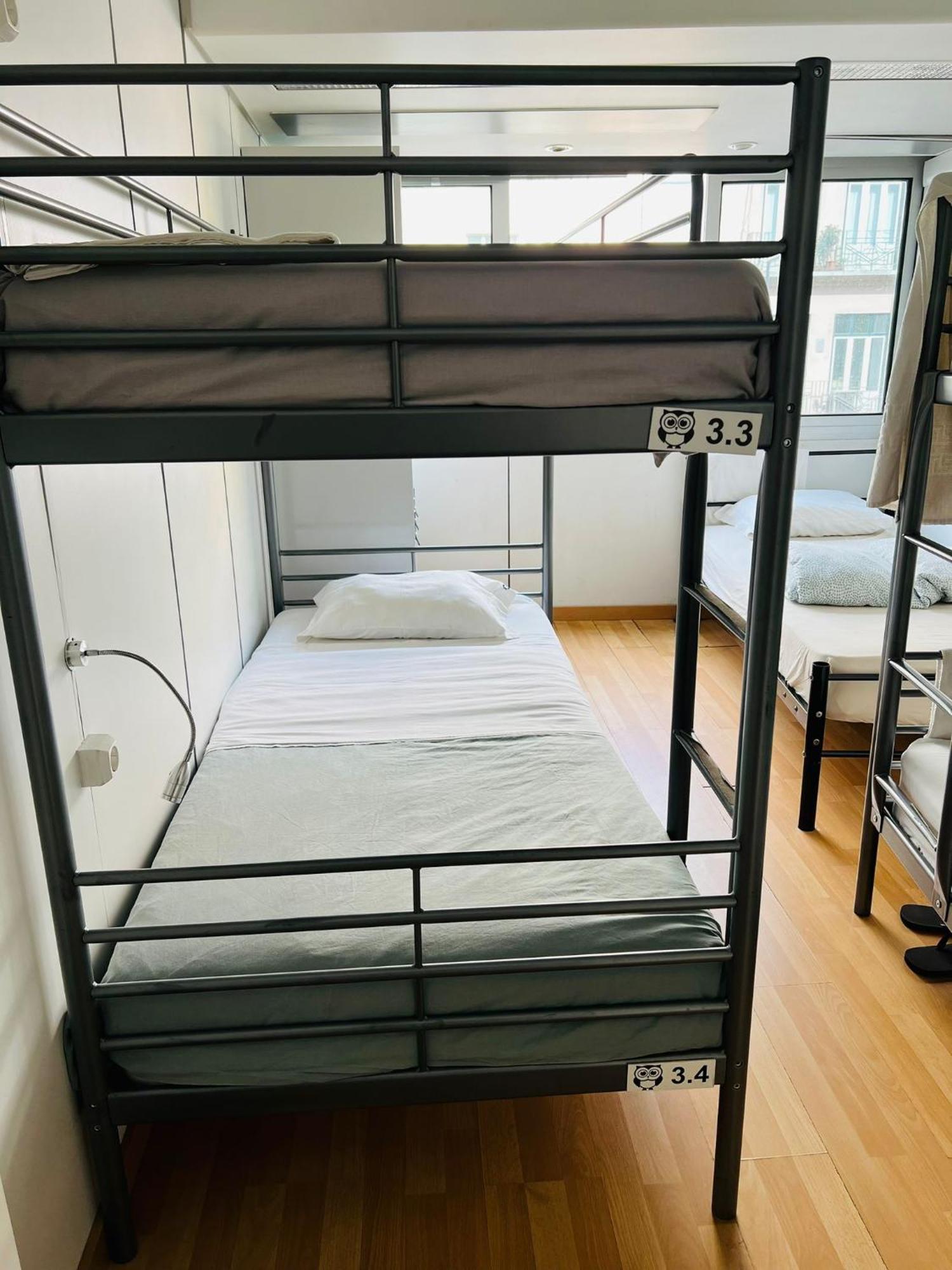Corujinha Hostel Лиссабон Экстерьер фото