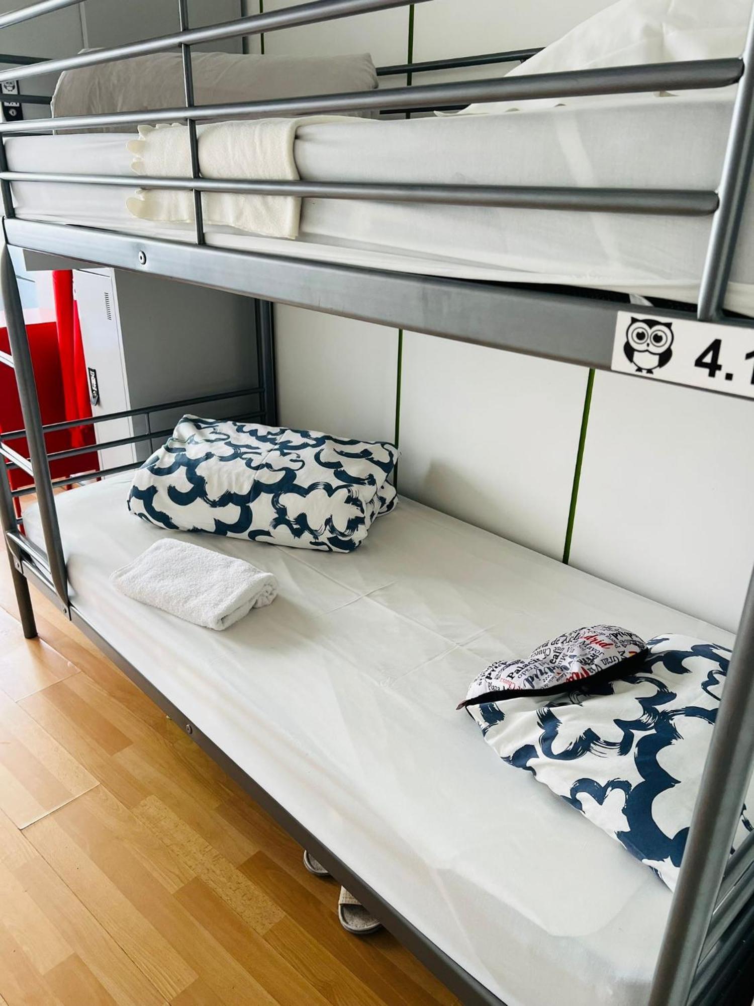 Corujinha Hostel Лиссабон Экстерьер фото