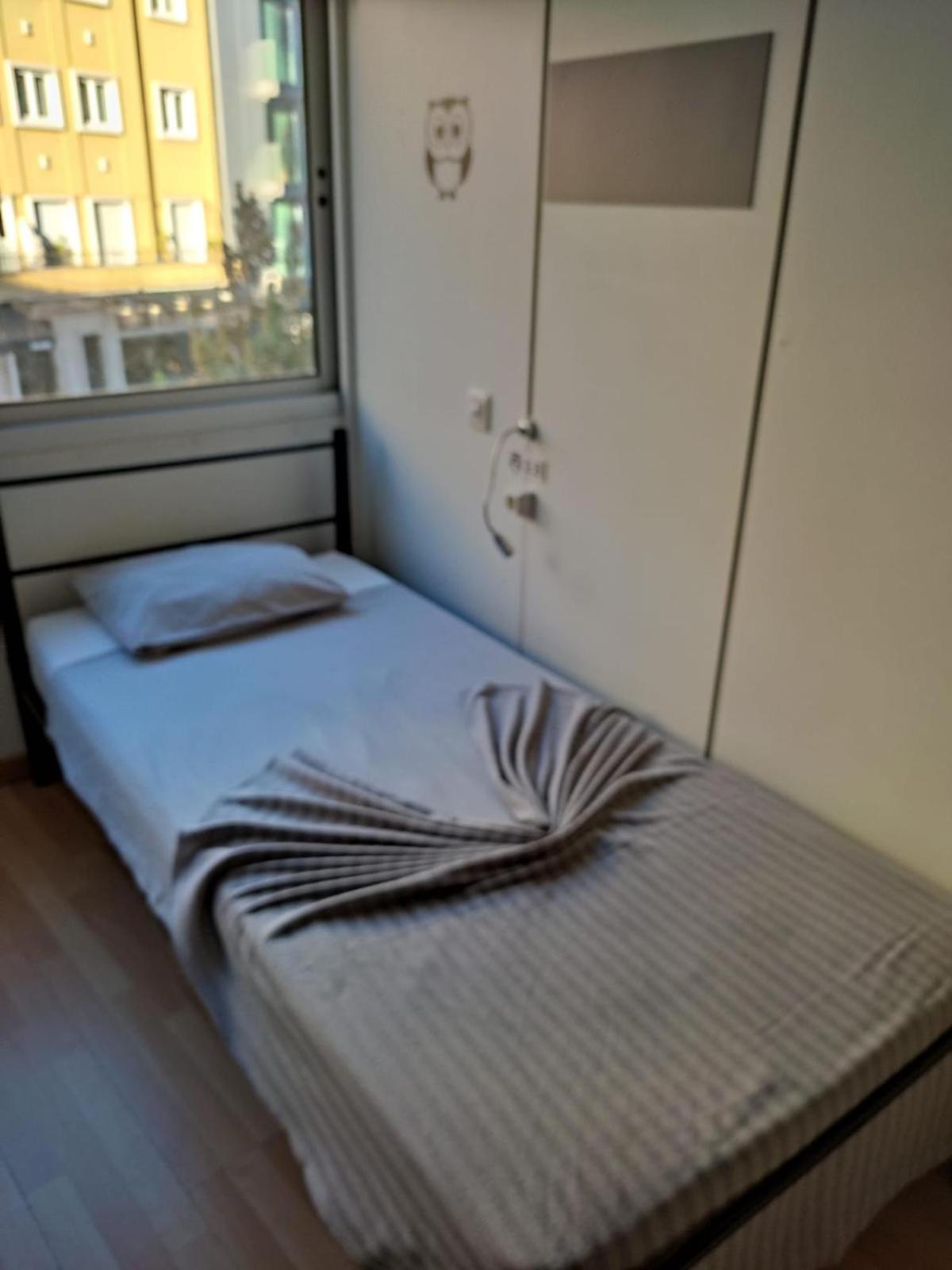 Corujinha Hostel Лиссабон Экстерьер фото